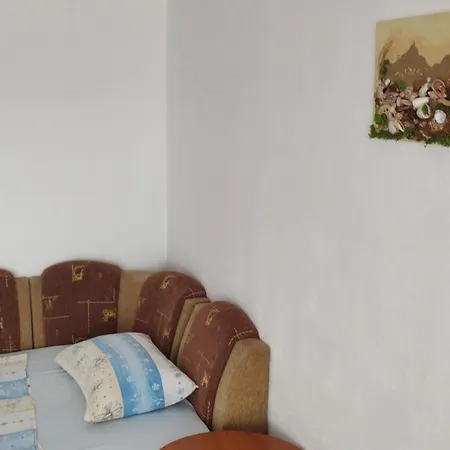 Via Maris בית הארחה 3*