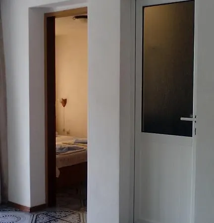 בית הארחה Via Maris סוזופול