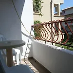 Via Maris Pensión